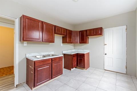 654 E 89th St, Chicago, IL 60619 photo 8