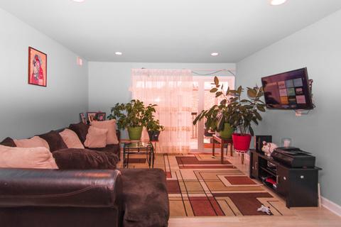 1201 Pleasant Run Dr #311, Wheeling, IL 60090 photo 2
