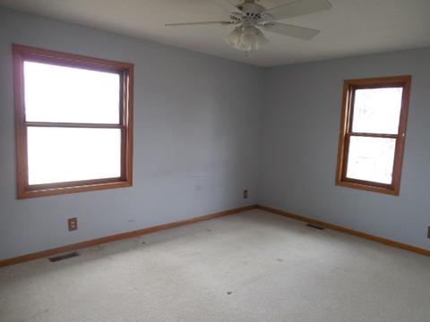 915 E Roxanna Cir, Kankakee, IL 60901 photo 13