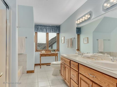 31 Lancaster Ct, Burr Ridge, IL 60527 photo 23