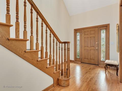 31 Lancaster Ct, Burr Ridge, IL 60527 photo 4