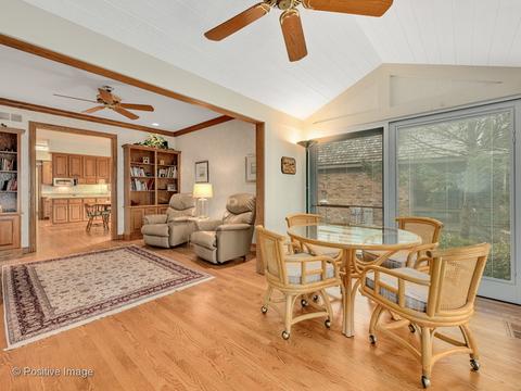 31 Lancaster Ct, Burr Ridge, IL 60527 photo 10
