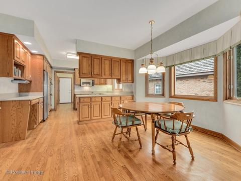 31 Lancaster Ct, Burr Ridge, IL 60527 photo 12