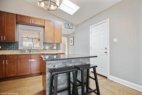 150 Highland Ave, Wheeling, IL 60090 photo 7