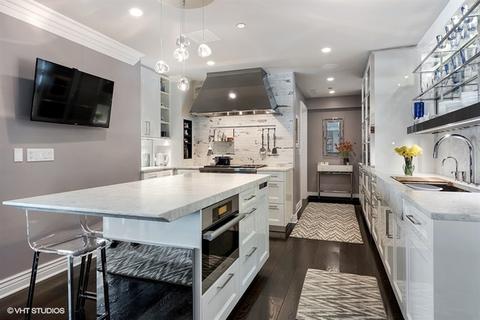 21 E Huron St #3205, Chicago, IL 60611 photo 6