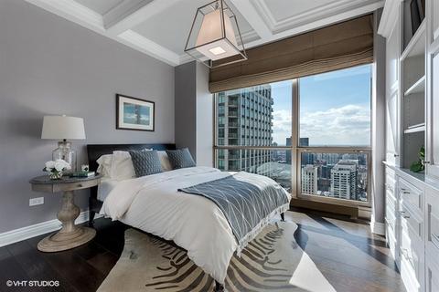21 E Huron St #3205, Chicago, IL 60611 photo 17