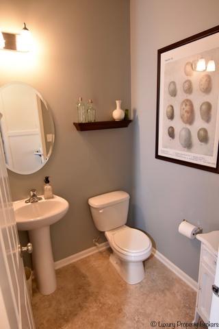 212 Middleton Ct, Elgin, IL 60124 photo 13