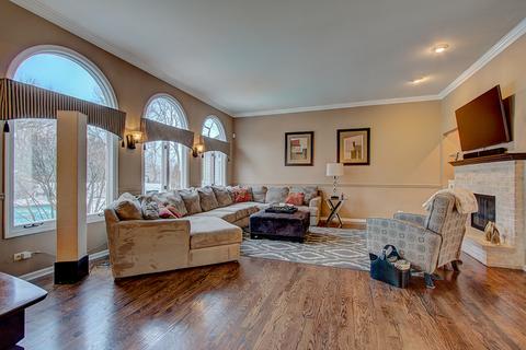 2002 Anthony Ln, Mchenry, IL 60051 photo 9