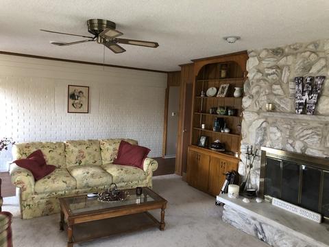 1202 E Division St, Lockport, IL 60441 photo 8