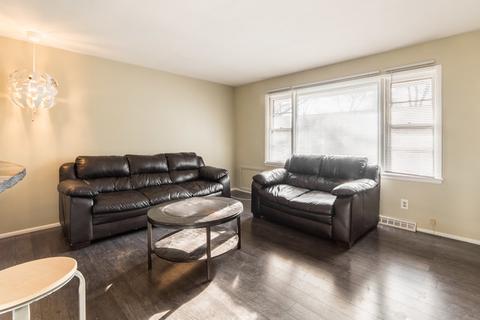 930 Normal Rd, Dekalb, IL 60115 photo 5