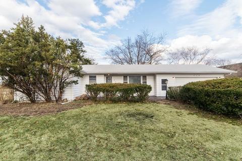 930 Normal Rd, Dekalb, IL 60115 photo 2