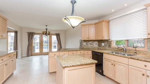 6011 Brookridge Dr, Plainfield, IL 60586 photo 4