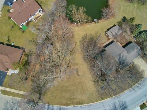 818 Thomas Dr, Morris, IL 60450 photo 2