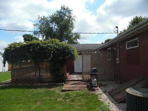 445 E Union St, Seneca, IL 61360 photo 17