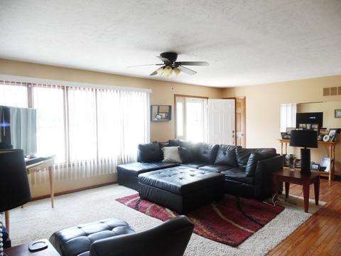 445 E Union St, Seneca, IL 61360 photo 4