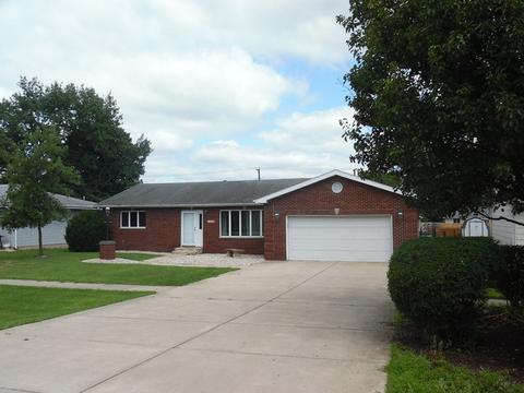 445 E Union St, Seneca, IL 61360 photo 1