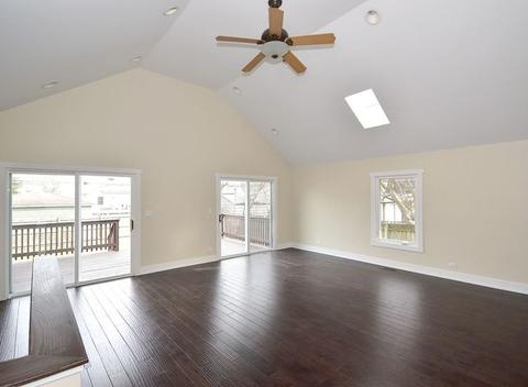 1062 Greenview Ave, Des Plaines, IL 60016 photo 14
