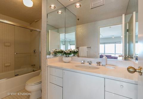 100 E Huron St #3404, Chicago, IL 60611 photo 15