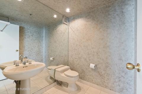 100 E Huron St #3404, Chicago, IL 60611 photo 14