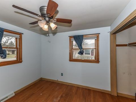 914 Scott Dr, Elgin, IL 60123 photo 14