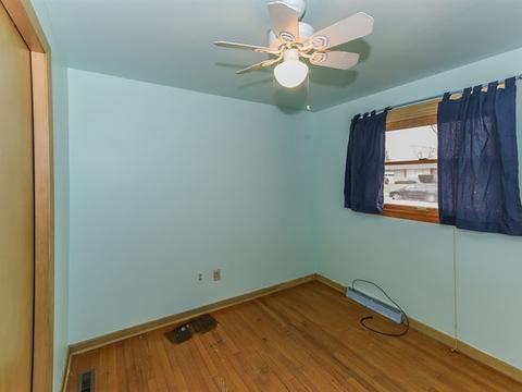 914 Scott Dr, Elgin, IL 60123 photo 13