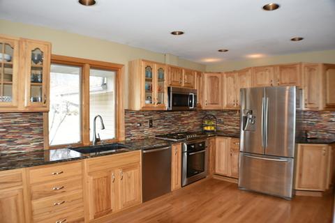 4025 Hudson Dr, Hoffman Estates, IL 60192 photo 9