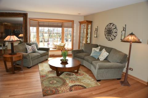 4025 Hudson Dr, Hoffman Estates, IL 60192 photo 6