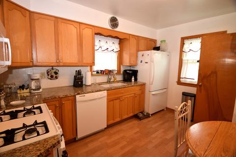 5555 S Mcvicker Ave, Chicago, IL 60638 photo 8