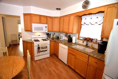 5555 S Mcvicker Ave, Chicago, IL 60638 photo 9