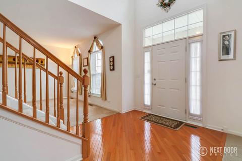 1019 Biltmore Dr, Elgin, IL 60120 photo 4