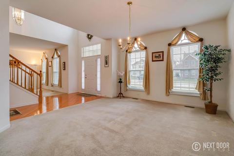 1019 Biltmore Dr, Elgin, IL 60120 photo 6