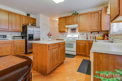 1019 Biltmore Dr, Elgin, IL 60120 photo 11