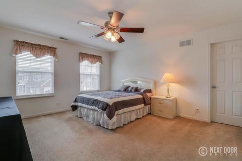 1019 Biltmore Dr, Elgin, IL 60120 photo 25