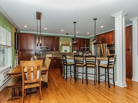1452 Blume Dr, Elgin, IL 60124 photo 8