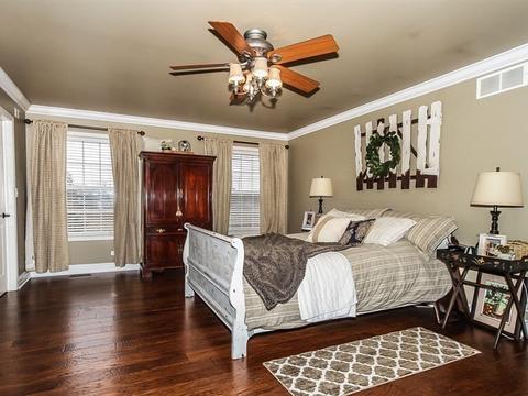 1452 Blume Dr, Elgin, IL 60124 photo 17