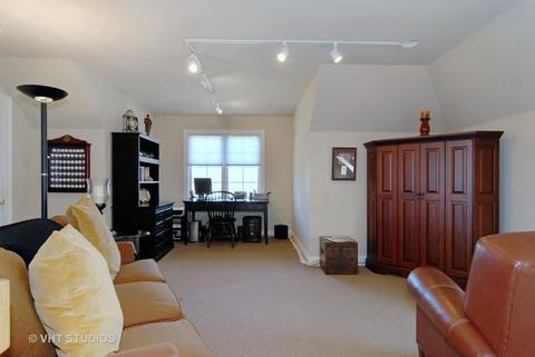 2561 Sutton Ln, Aurora, IL 60502 photo 13