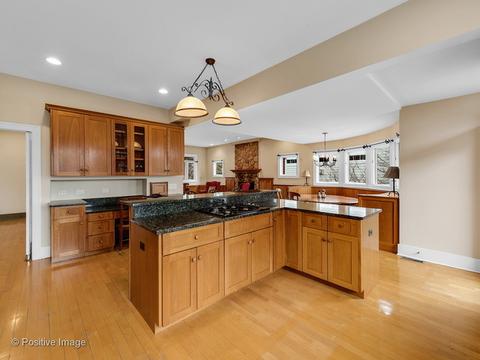 803 Irving Ave, Wheaton, IL 60187 photo 11
