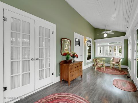 803 Irving Ave, Wheaton, IL 60187 photo 3