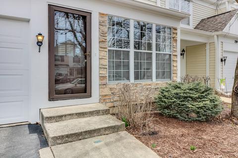 243 Half Moon Cir, Aurora, IL 60504 photo 2