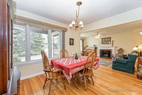910 N Cross St, Wheaton, IL 60187 photo 4