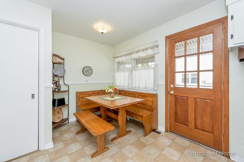 910 N Cross St, Wheaton, IL 60187 photo 6