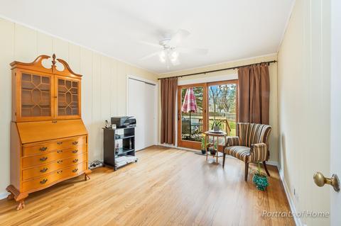 910 N Cross St, Wheaton, IL 60187 photo 10