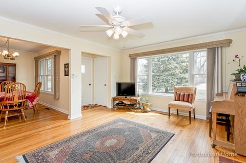 910 N Cross St, Wheaton, IL 60187 photo 3