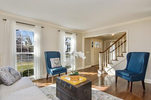2203 Embden Ln, Wheaton, IL 60189 photo 4