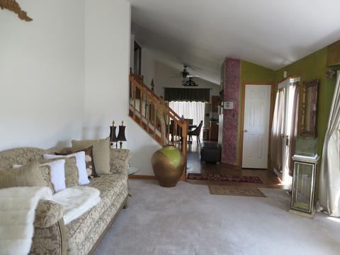7007 Applegate Dr, Plainfield, IL 60586 photo 2