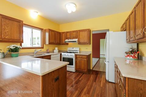 435 Ginger Ln, Elgin, IL 60120 photo 3