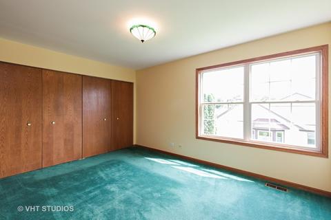 435 Ginger Ln, Elgin, IL 60120 photo 16