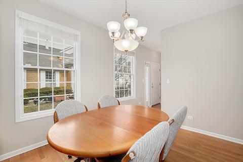 309 Cimarron Rd E, Lombard, IL 60148 photo 7