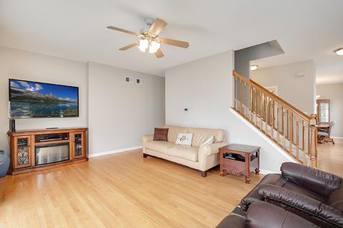 309 Cimarron Rd E, Lombard, IL 60148 photo 4