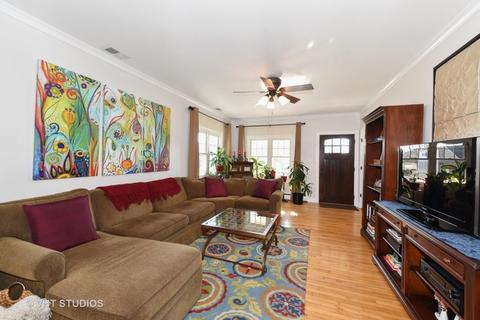 177 E May St, Elmhurst, IL 60126 photo 2